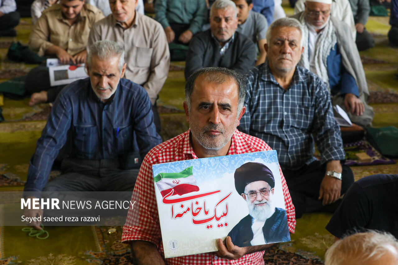 بختیاری: فضای مجازی سلاح اصلی دشمن است