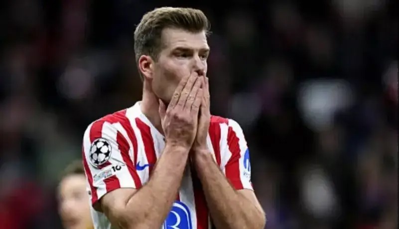 آژیر قرمز در اتلتیکو؛ ستاره تیم ضربه‌ مغزی شد!