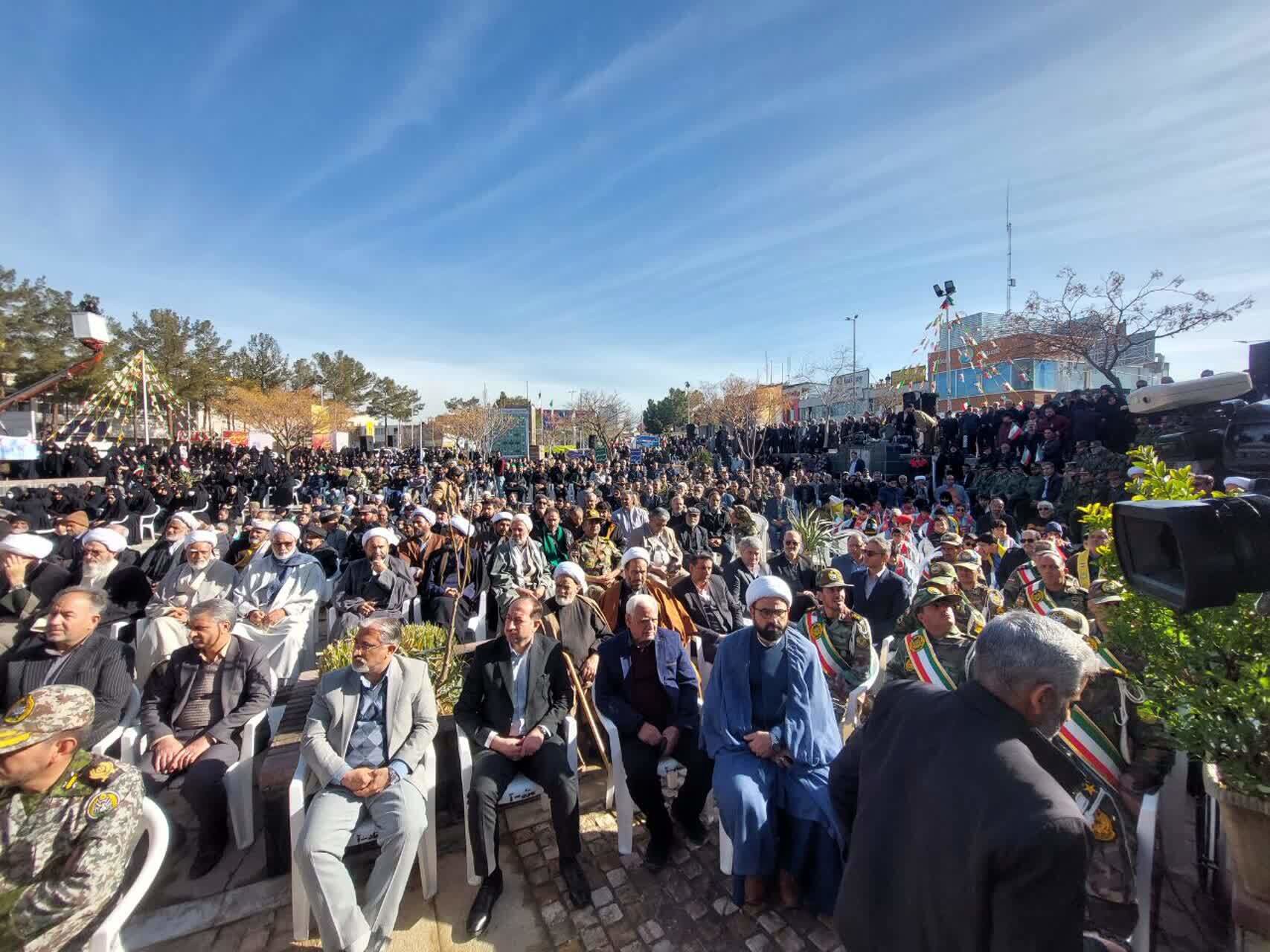 آغاز جشن‌های گرامیداشت دهه فجر در خراسان جنوبی