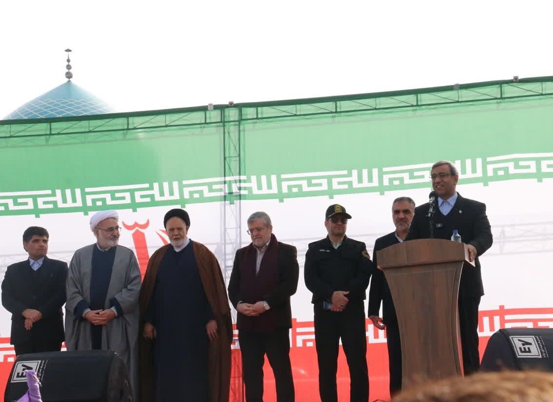 برگزاری آیین گرامیداشت آغاز دهه فجر و زنگ انقلاب در مشهد