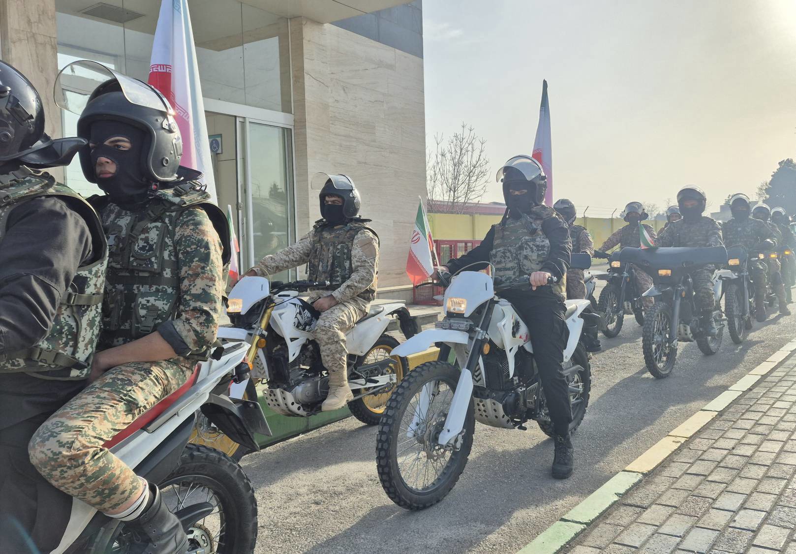 برگزاری آیین استقبال نمادین از ورود تاریخی امام خمینی(ره) به میهن در مشهد