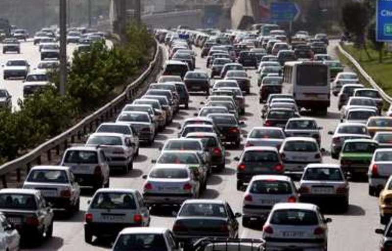 ترافیک نیمه سنگین و پرحجم در خروجی‌های مشهد، ۱۲ بهمن ماه