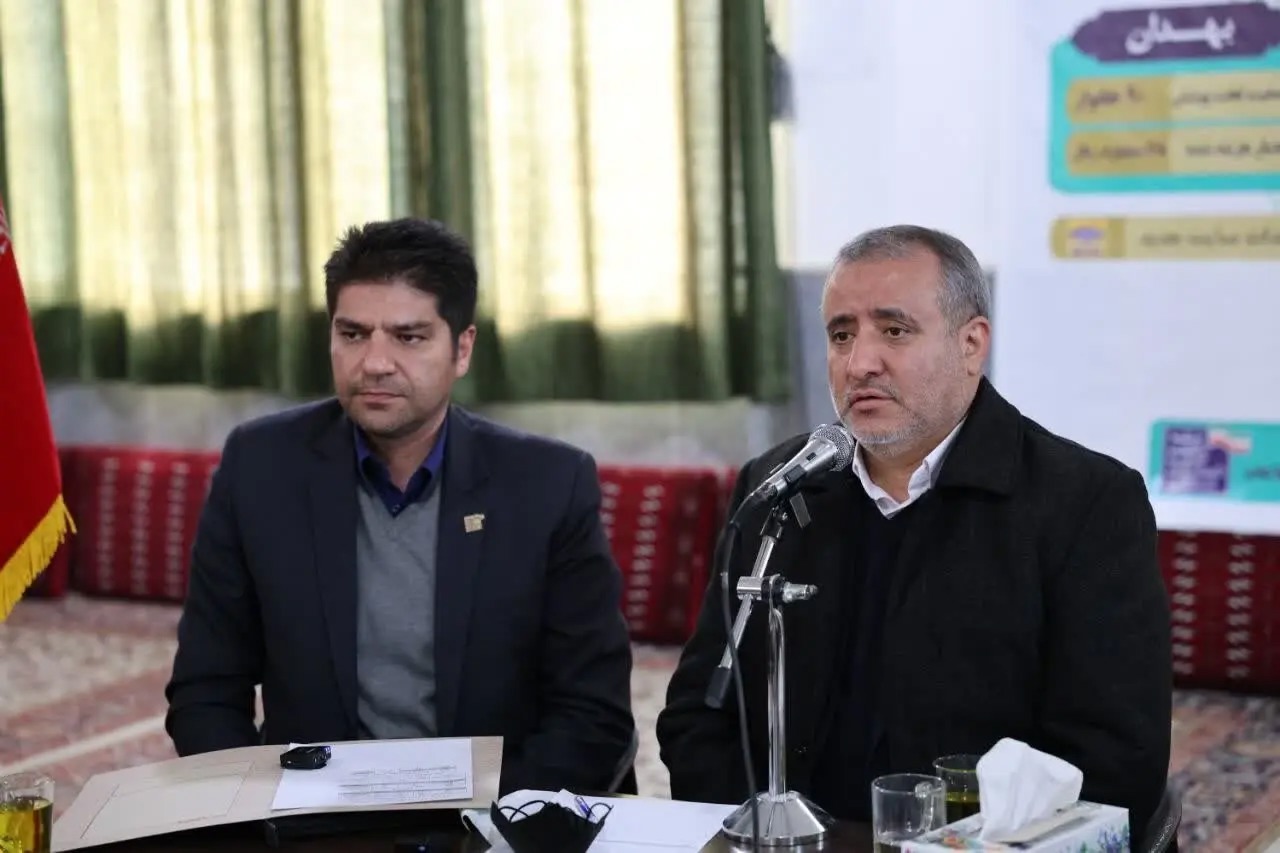 دولت چهاردهم بر ارتباط مستقیم با مردم و پیگیری مطالبات آنان تأکید جدی دارد