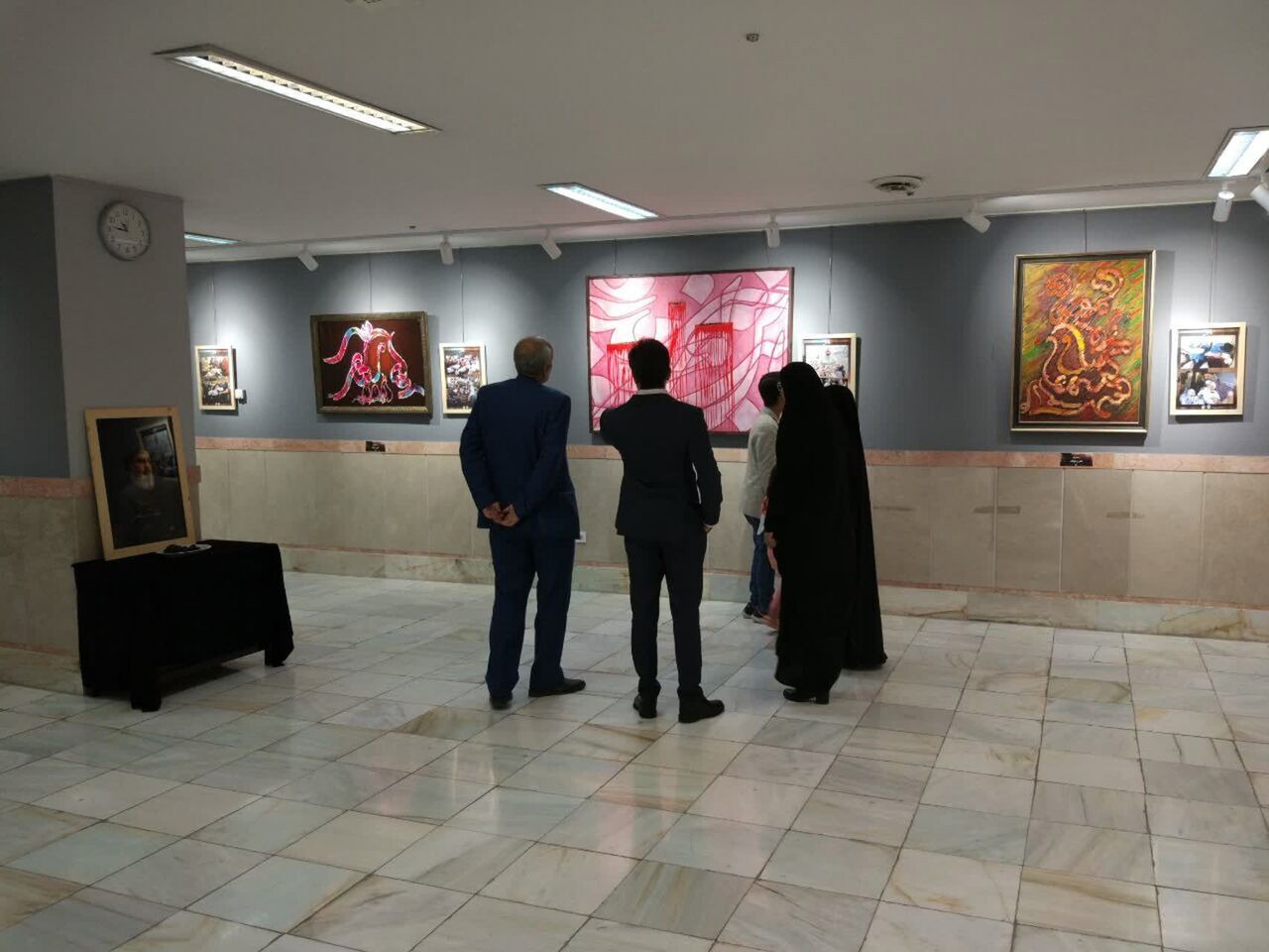 گشایش نمایشگاه عکس «روز سیزدهم جنگ» در موزه حرم رضوی