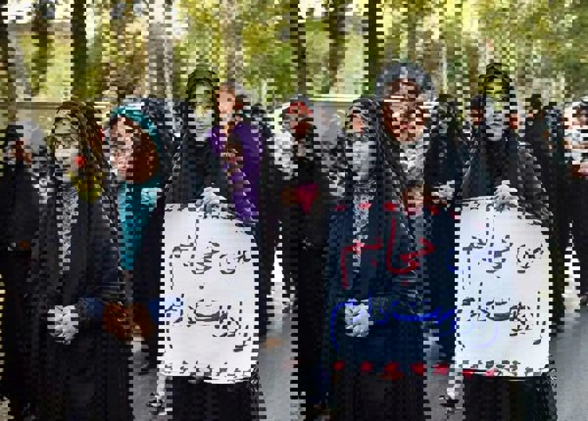 حجاب؛تولید داخلی و چالش بقا در بازار متلاطم پوشاک