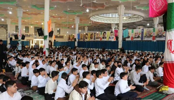 برگزاری جشن تکلیف ۵ هزار نفری دانش‌آموزان تربت‌جام