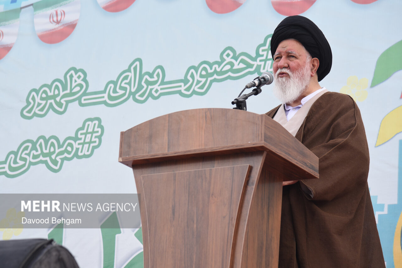 علم‌الهدی: منتظر واقعی کسی است که در مسیر ظهور حرکت کند