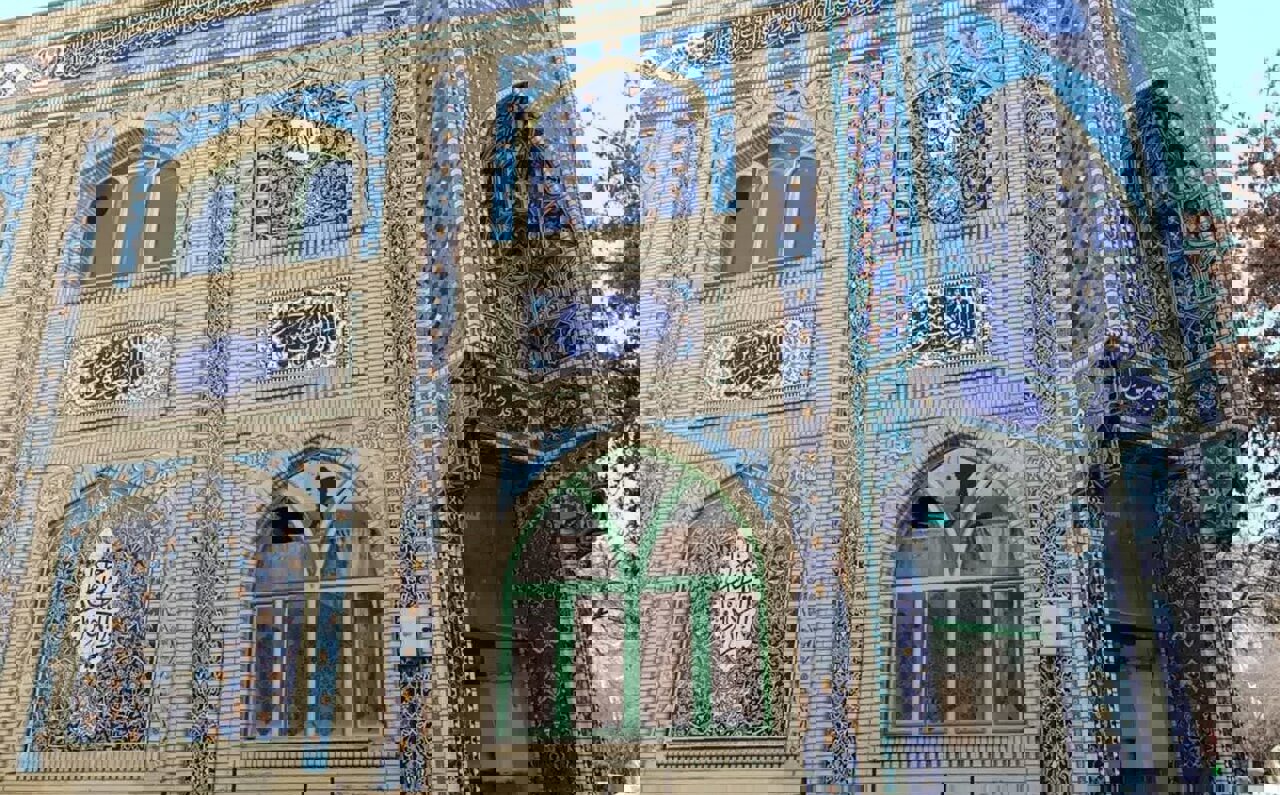 قهرمانانِ بی‌ادعایِ بازسازی: بانوان اسفراینی، نمادِ ایستادگی شدند