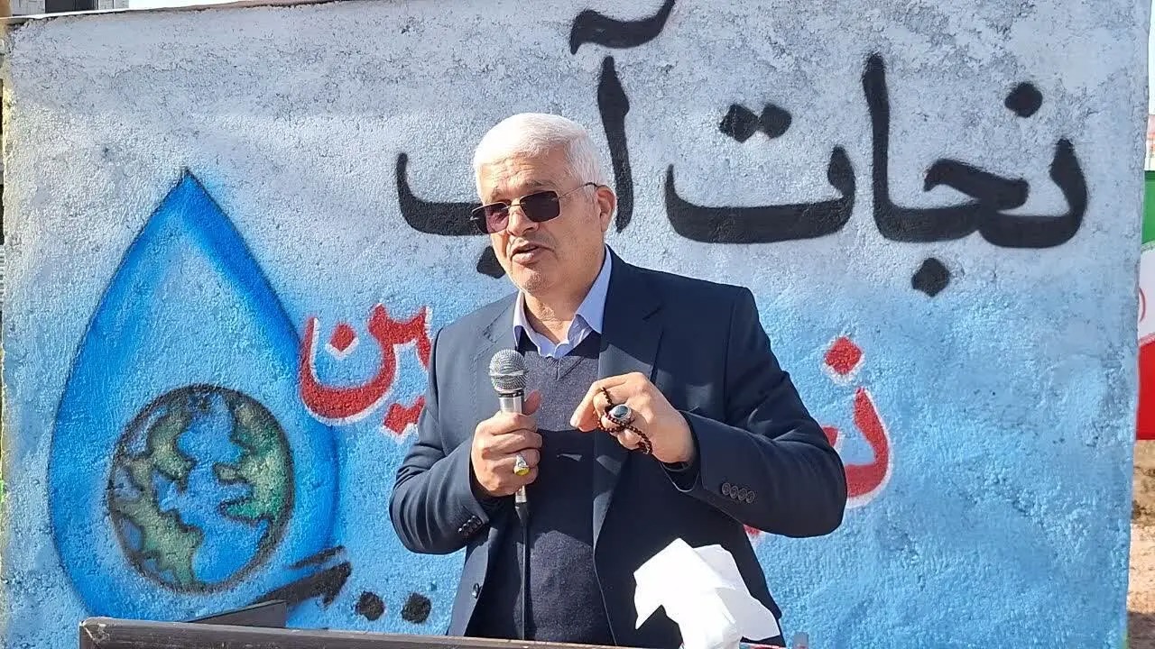 خدمت‌رسانی سریع و وحدت نظر، شرط توسعه آرین‌شهر است