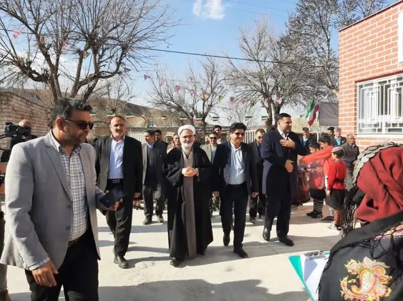 افتتاح ۸ پروژه عمرانی و آموزشی در شهرستان کلات با حضور معاون استاندار