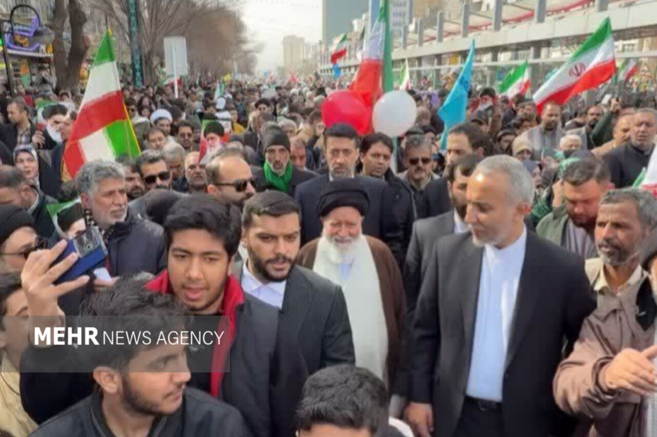 علم‌الهدی:سرمایه حقیقی کشور، ملت وفادار به ولایت و اهل بیت(ع) است