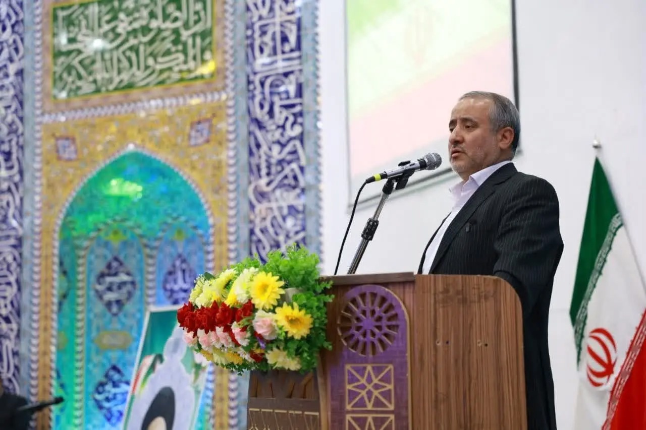 تبیین دستاوردهای انقلاب برای نسل جوان ضرورتی انکارناپذیر است