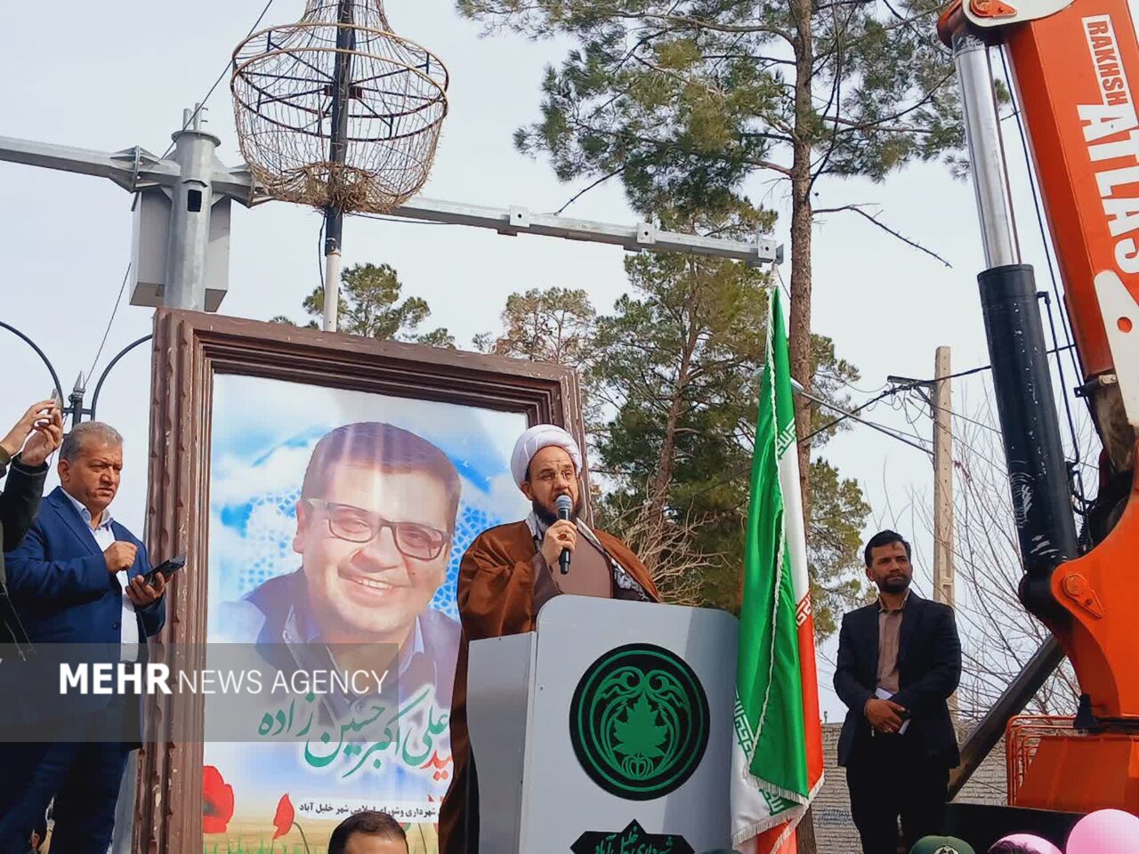 امام جمعه خلیل‌آباد: دهه فجر یادآور عظمت و اقتدار انقلاب اسلامی است