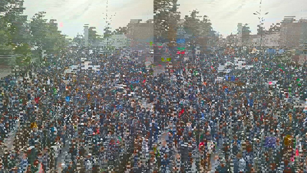 حماسه حضور مردم تربت‌جام در جشن ۴۷سالگی انقلاب