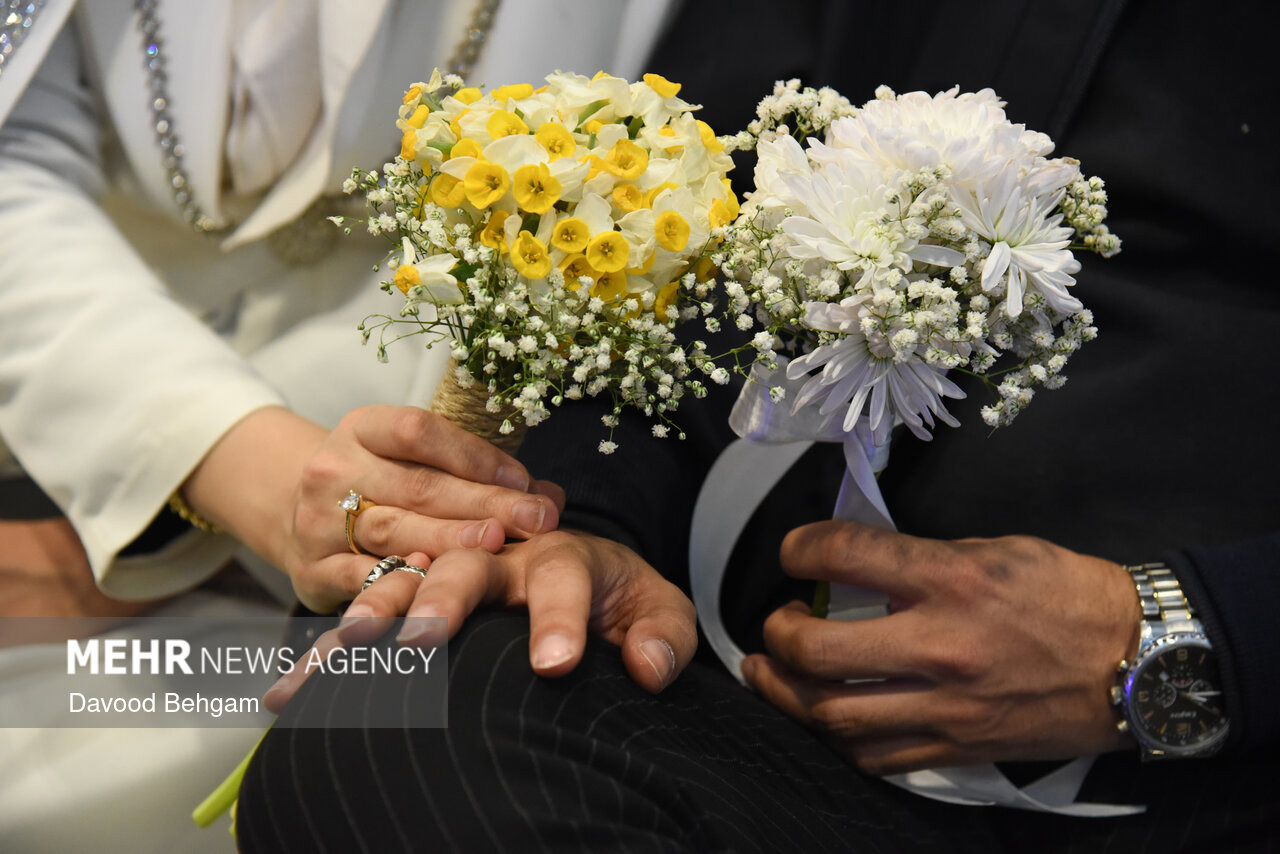 پیوند آسمانی ۱۵۰۰ زوج دانشجو در حرم مطهر امام رضا(ع)