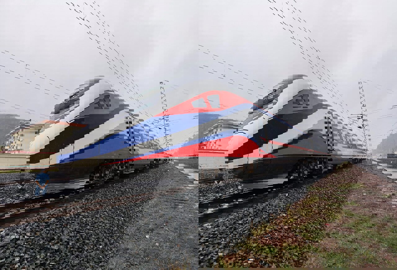 پروژه قطار سریع‌السیر مشهد - تهران تصویب شد