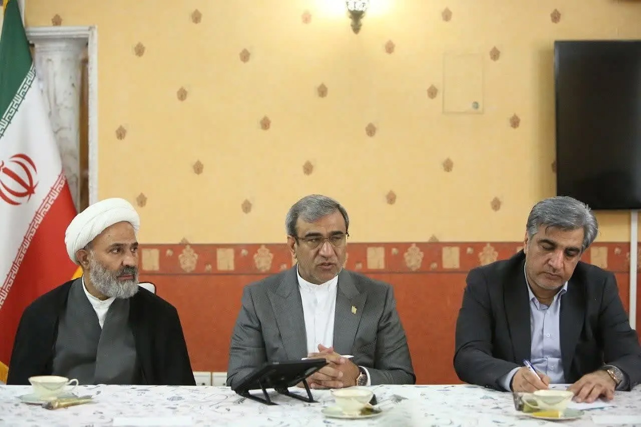 بین ۳۴ تا ۳۷ درصد تخت‌های بیمارستانی مشهد، توسط زائران استفاده می‌شود