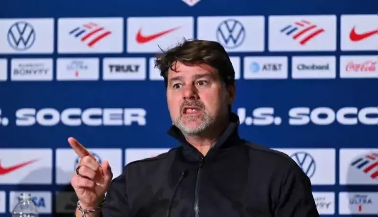 حمله به آنری به خاطر مسی و حکیمی!