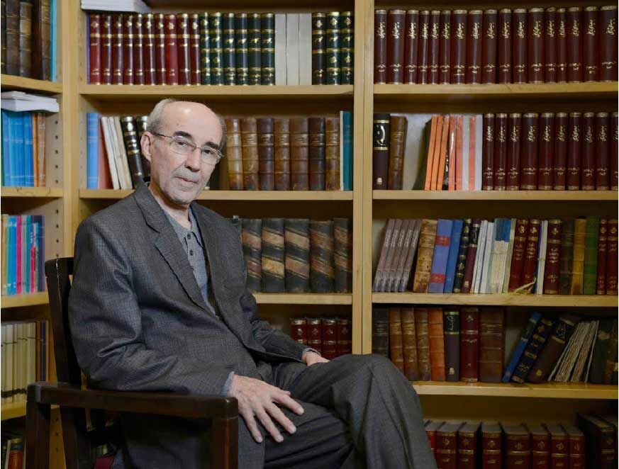 اهدای ۱۰ هزار نسخه کتاب به کتابخانه فرهنگستان زبان