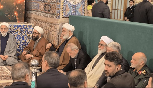 حضور رئیس جمهور در مراسم اربعین شهدای اغتشاشات در حرم رضوی