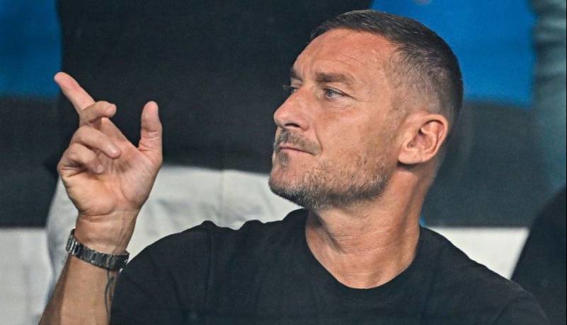 توتی دوست دارد با مورینیو کار کند؛ ژوزه با جربزه است!