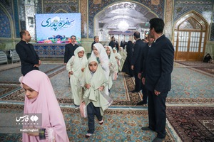 عکس/ مهمانی فرشته‌های روزه اولی در حرم رضوی