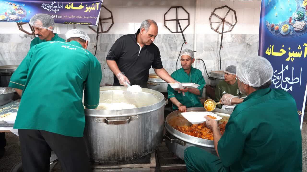 فعالیت ۱۵۰ آشپزخانه اطعام مهدوی در خراسان جنوبی