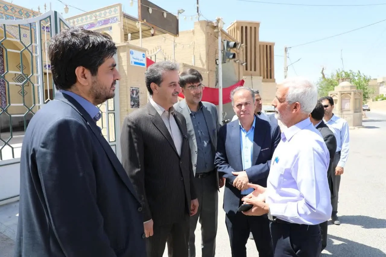بازدید معاون عمرانی استاندار یزد از پروژه احیای گذر تاریخی سرچشمه حسن‌آباد