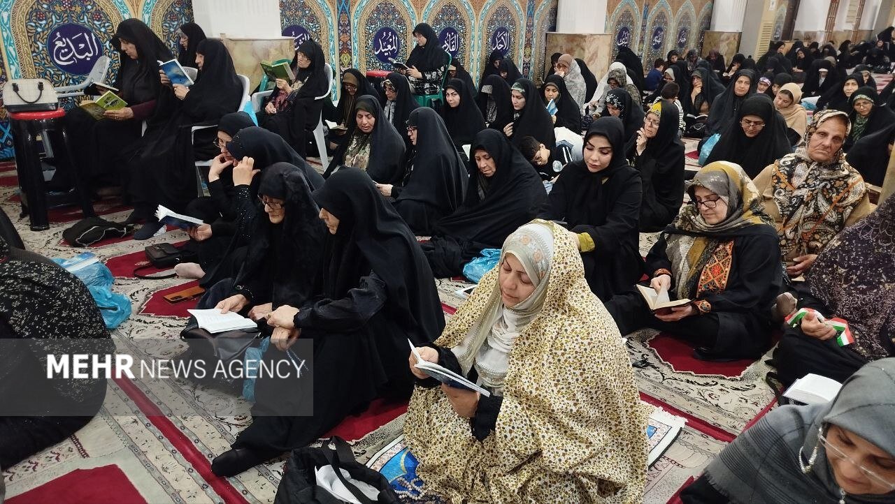 برگزاری دعای عرفه در بیرجند