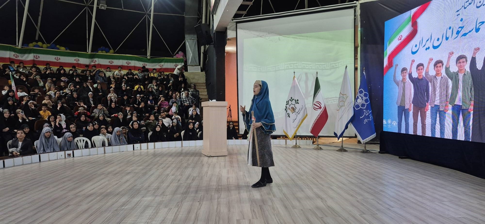 قدردانی از برگزیدگان جشنواره رجزخوان شو در مشهد