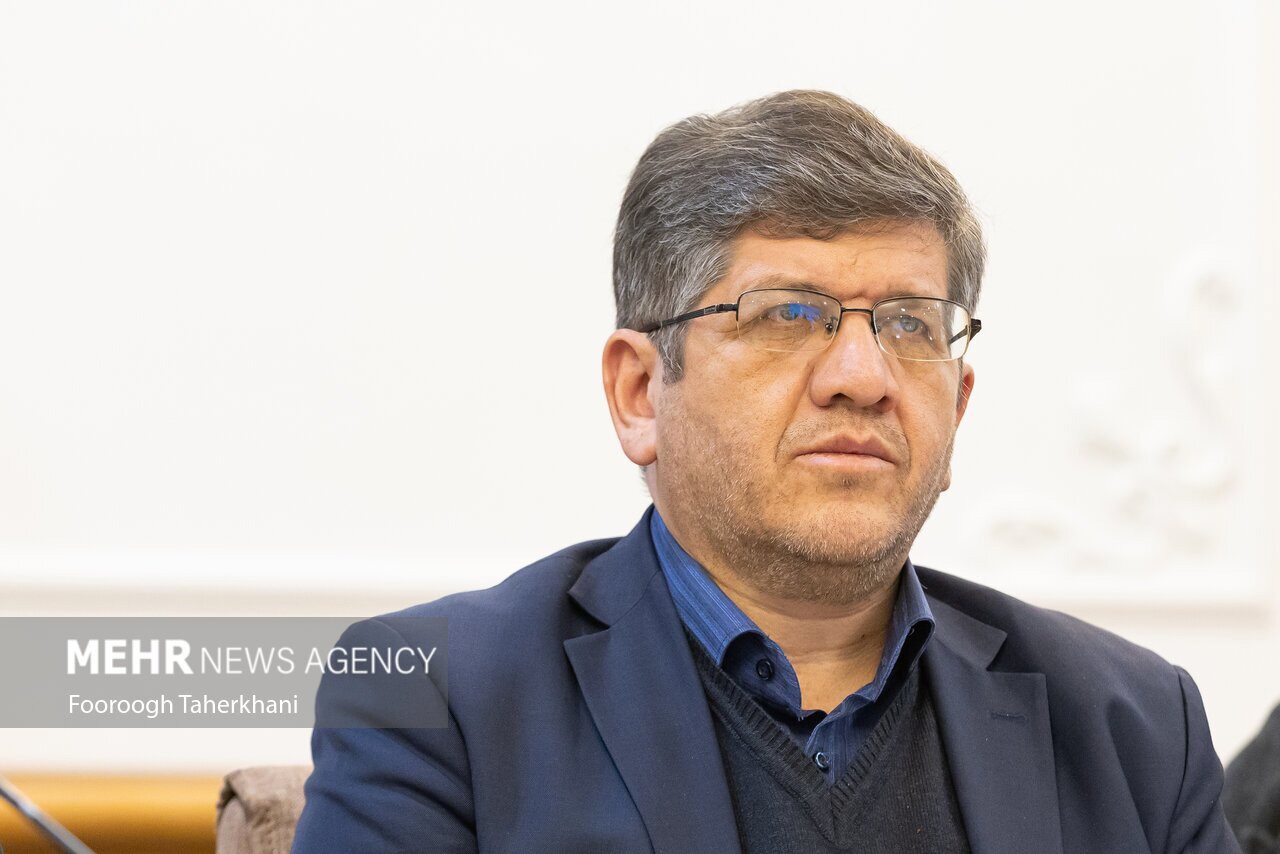ذاکری: سهم حمل و نقل ریلی باید به ۳۰ درصد افزایش یابد
