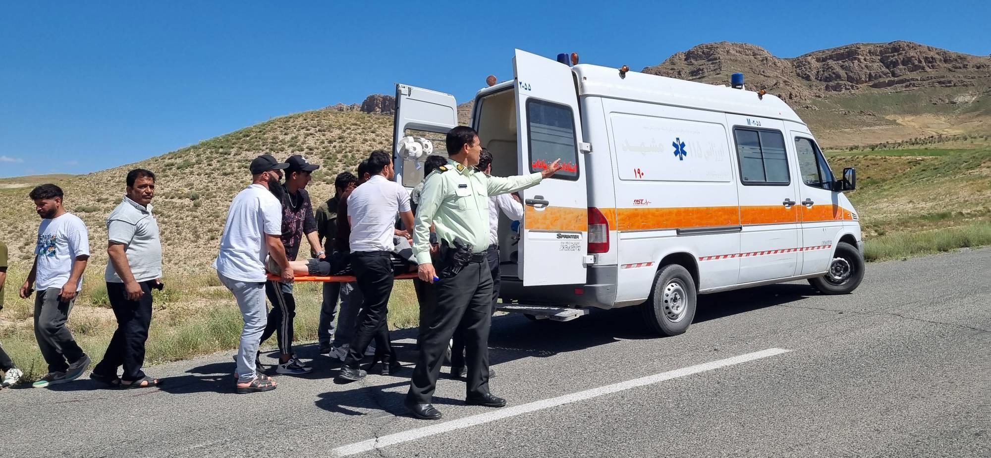 دو حادثه رانندگی با دو مجروح در جاده های کلات