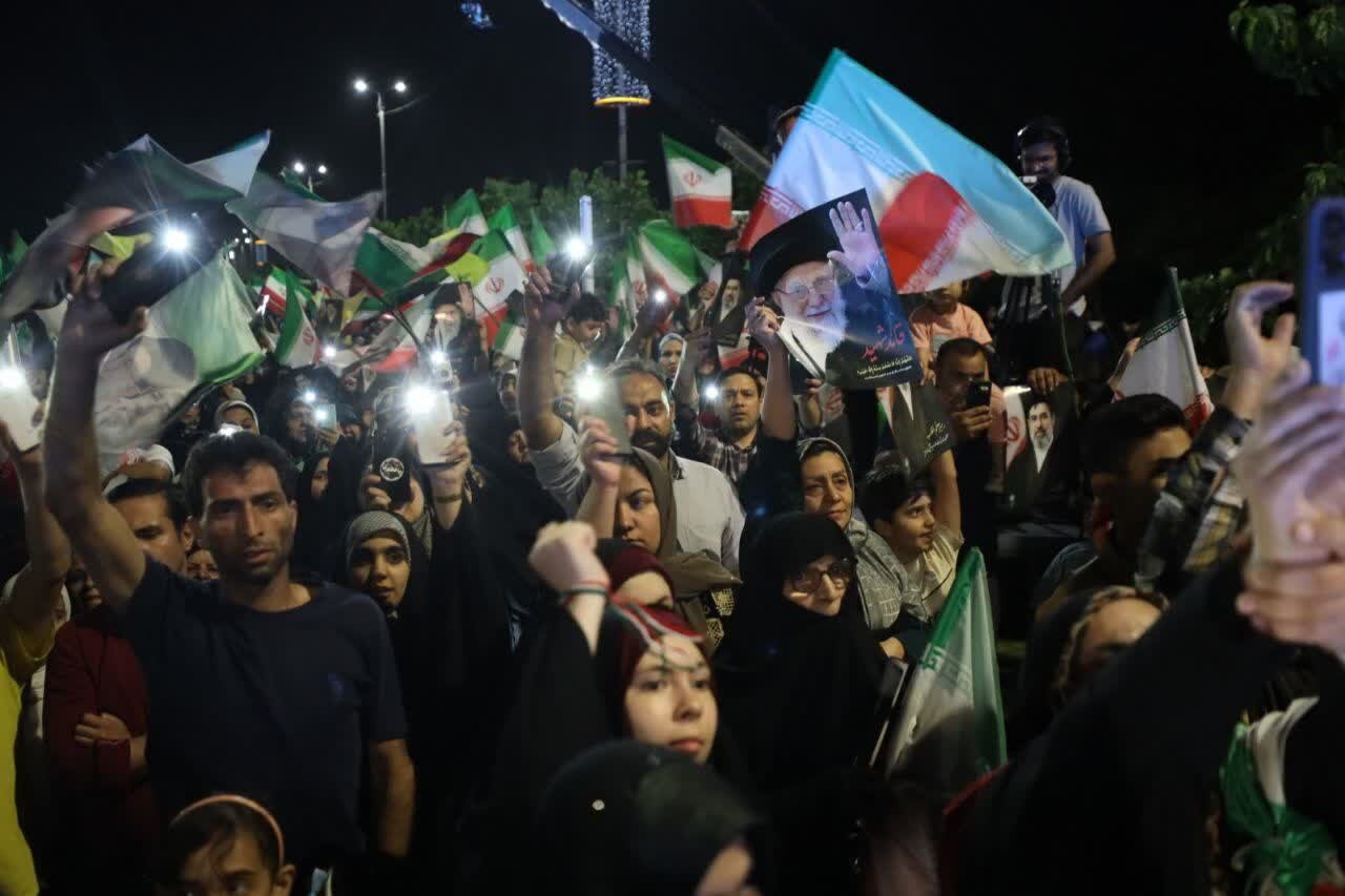 نود و هشتمین خروش امت حزب الله مشهد در خونخواهی رهبر شهید
