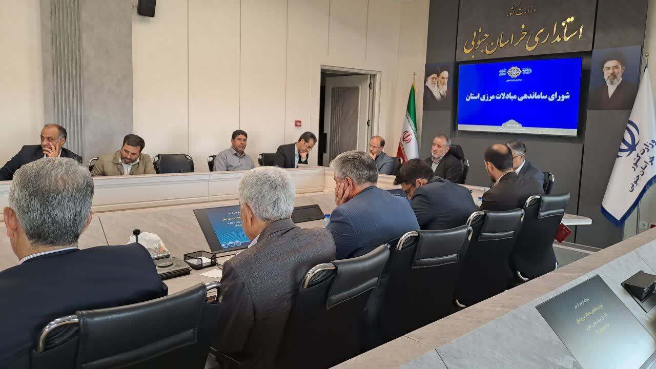 ماهیرود در مسیر توسعه؛ تأکید استاندار بر ساماندهی مرز و کاهش ماندگاری کامیون‌ها