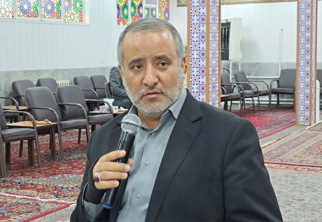 ساماندهی بافت قدیمی خیابان انقلاب با رویکرد بازآفرینی شهری پیگیری می‌شود