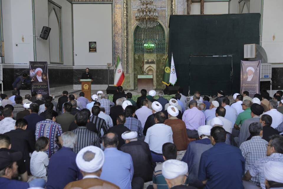 آیین بزرگداشت آیت الله محمداسحاق فیاض در حرم رضوی برگزار شد