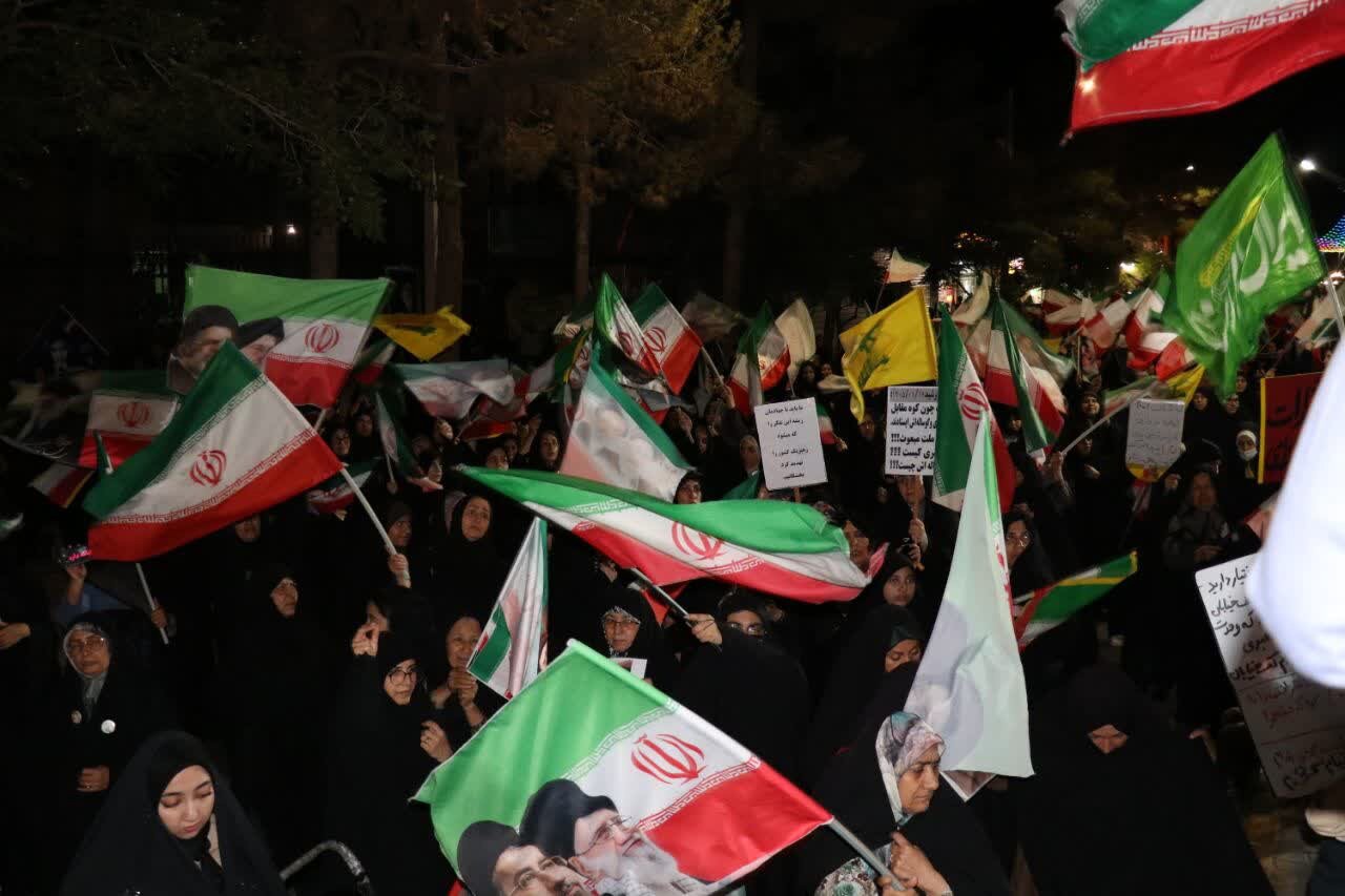 حضور حماسی و پرشور مرزنشینان تربت جام در اجتماعات شبانه