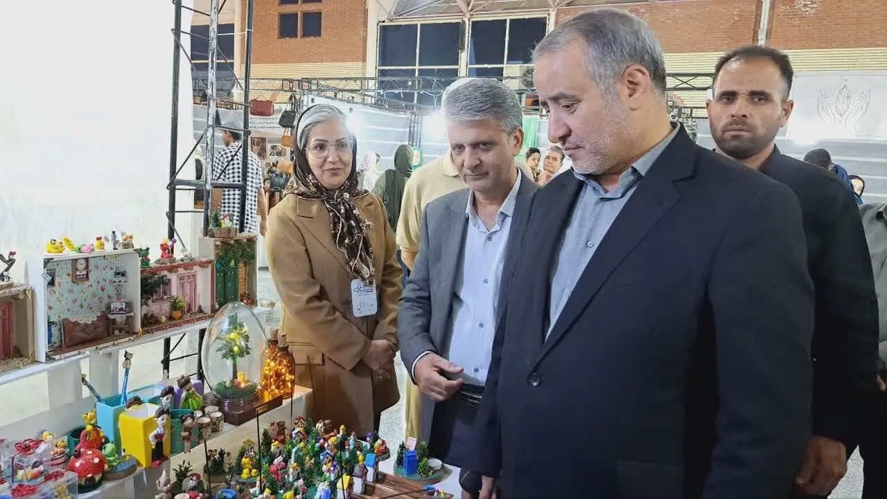 🎬بازدید استاندار خراسان جنوبی از نمایشگاه گل و گیاه و صنایع دستی استان