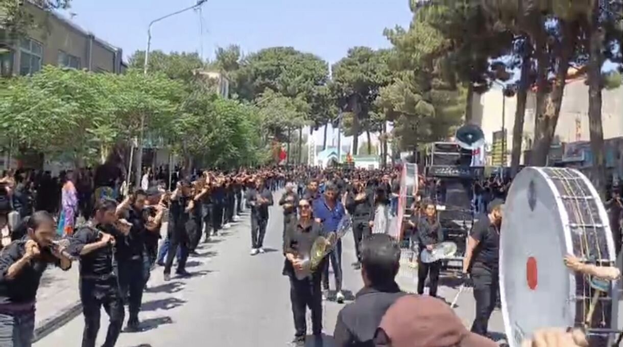 عزاداری روز عاشورا در آشخانه