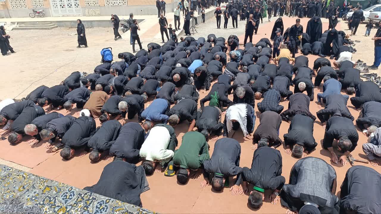 نماز ظهر عاشورا در نهبندان