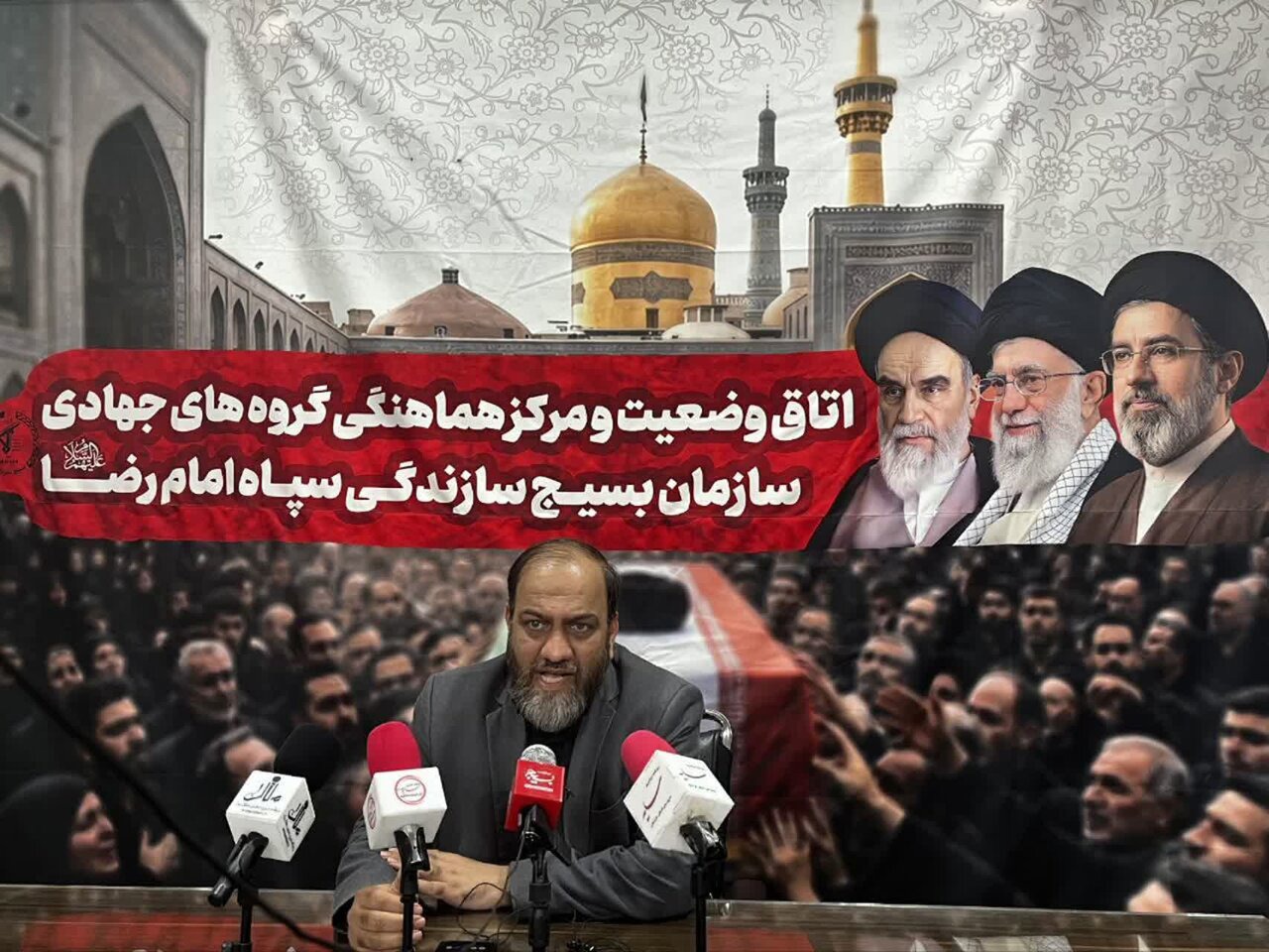 استقرار مواکب اصناف در ورودی‌های مشهد در مراسم تشییع رهبر شهید