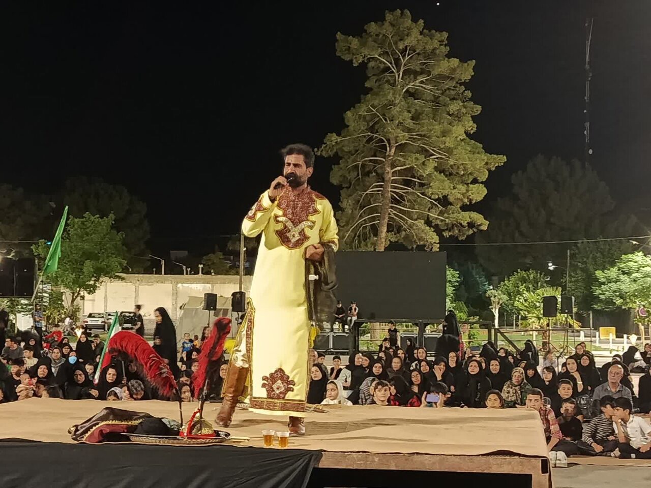 تعزیه «حر» به یاد رهبر شهید و دانش‌آموزان شهید میناب در بیرجند اجرا شد