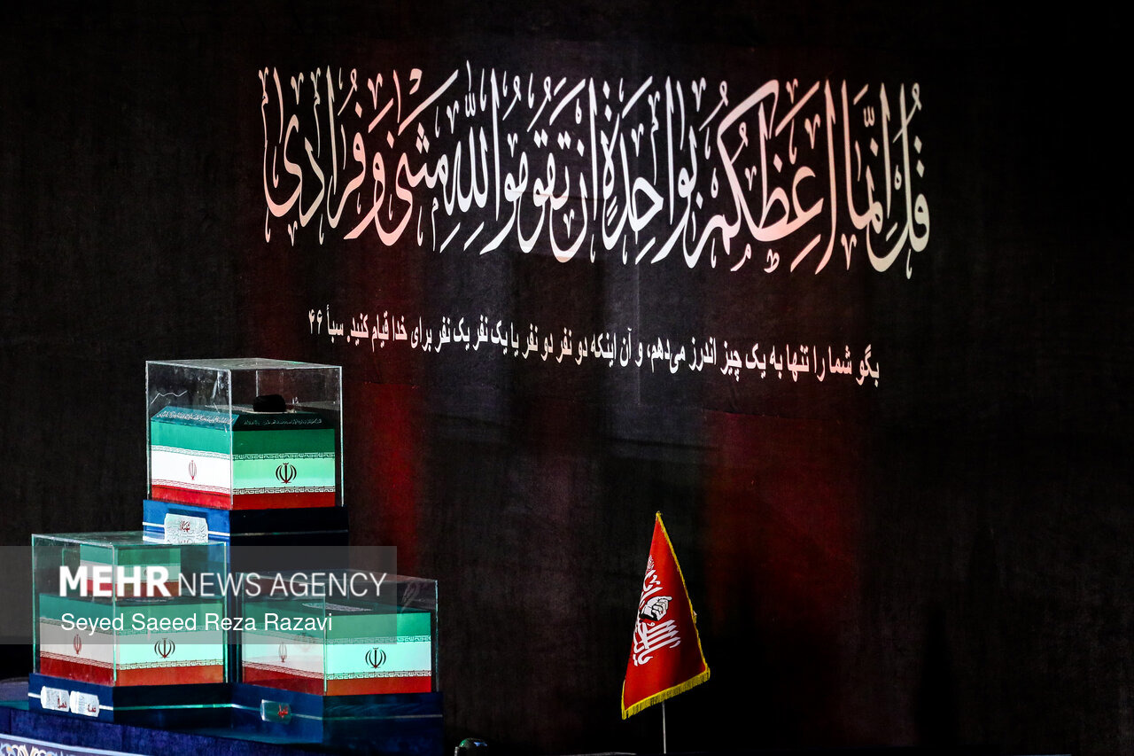 شهروند بجنوردی از کمک خود برای راه اندازی موکب برای رهبر شهید می گوید