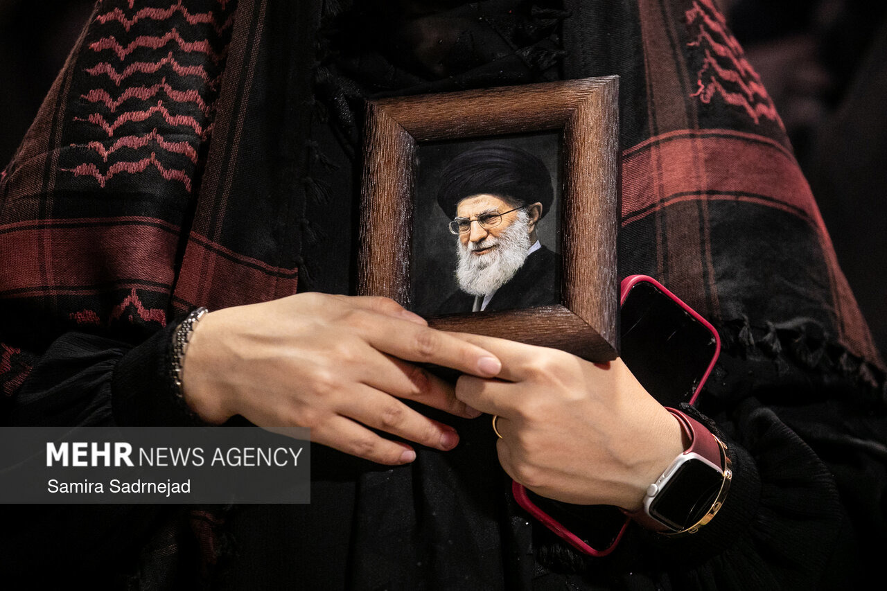 اقتدار ملی در تشییع رهبر شهید و رسالت دانشگاه در جهاد تبیین