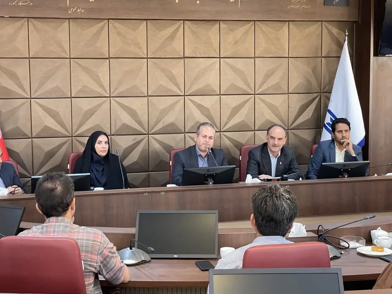 تقویت زیر ساخت های فرهنگی تاکید معاون سیاسی در کمیسیون دانشجویی