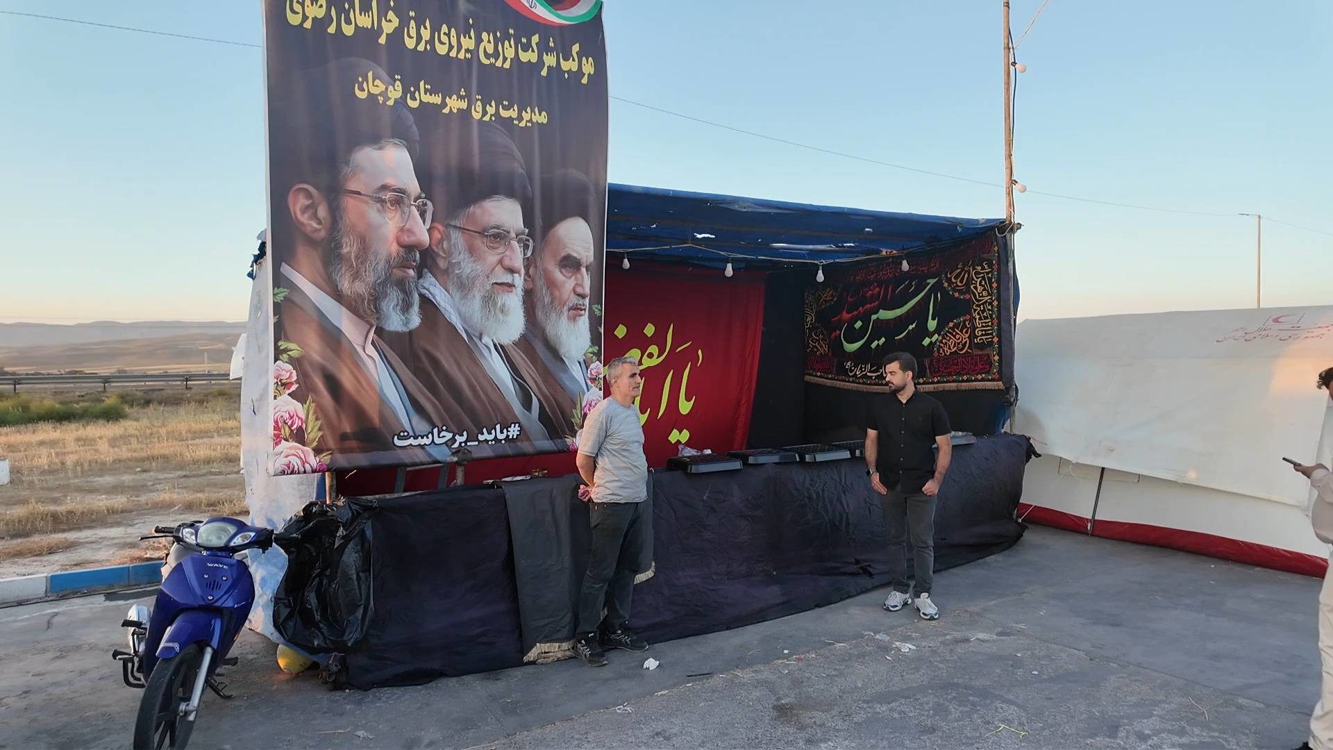 همدلی مسئولان و مردم قوچان در میزبانی از سوگواران «رهبر شهید»