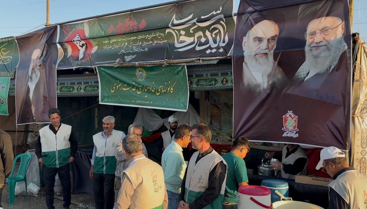 خدمت‌رسانی موکب های قوچان به عزاداران آقای شهید ایران در مسیر مشهد