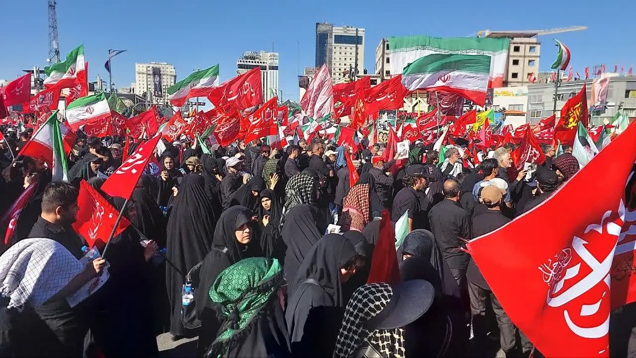 🎬حضور پرشور مردم خراسان جنوبی در آیین تشییع رهبر شهید(ره)