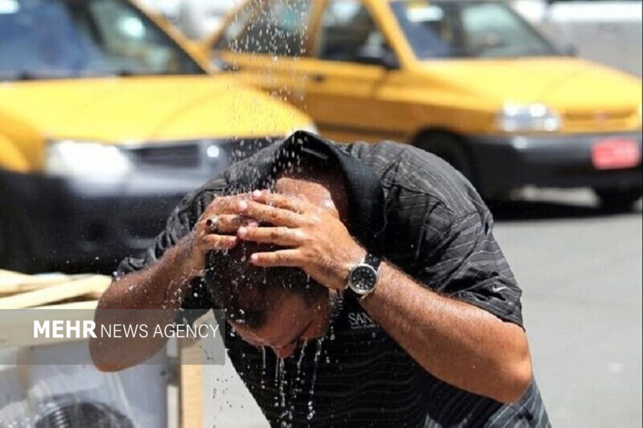 دمای هوا در مشهد ۳۸ درجه؛وزش باد شدید در خراسان رضوی پیش بینی می شود