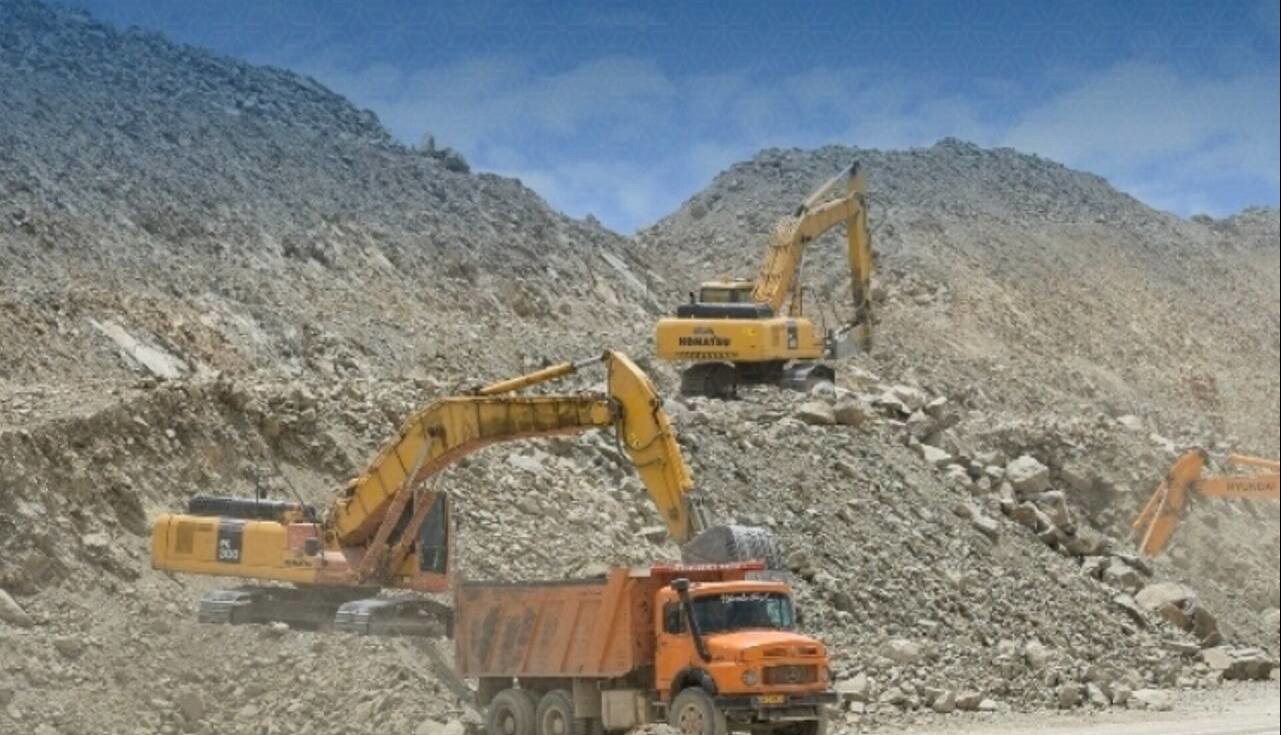 عملیات اجرایی آزادراه اردکان- مهریز در کریدور شمال- جنوب آغاز می‌شود